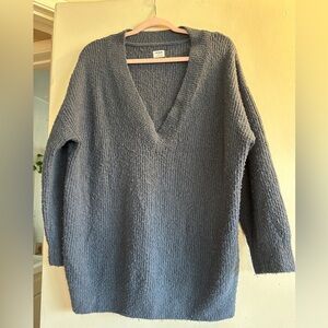 Cotton On oversized blue V-Neck Sweater